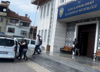 Cezaevinden firar eden 3 hükümlü polis ekiplerince yakalandı