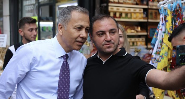 Yerlikaya’dan çarşı turu