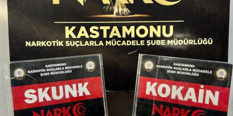 Uyuşturucuyla yakalanan iki şahıs gözaltına alındı