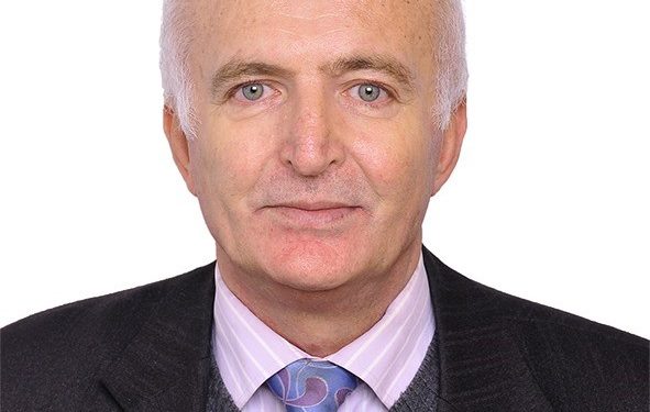 Emekli öğretmen gölette ölü bulundu