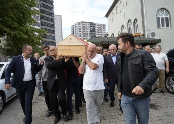 Cansız bedeni 17 gün sonra bulunan Kürelioğlu son yolculuğuna uğurlandı