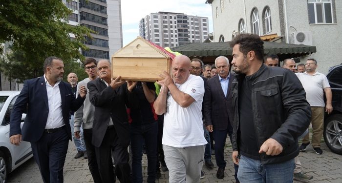 Cansız bedeni 17 gün sonra bulunan Kürelioğlu son yolculuğuna uğurlandı