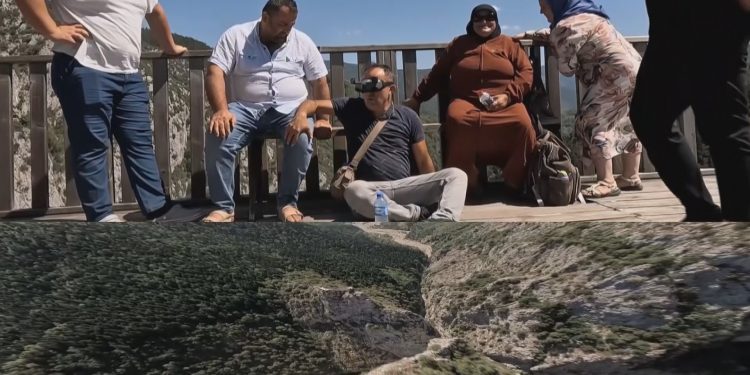 VR gözlüğüyle Valla seyri