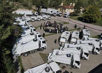 Çevre temizliği için 32 araç