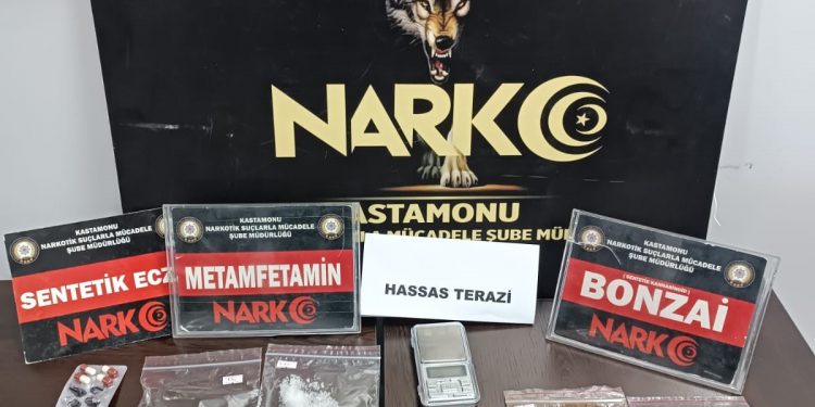 Polisten uyuşturucu operasyonu