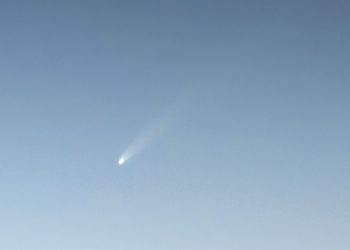 80 bin yılda bir görülen kuyruklu yıldızı gökyüzünde görüntülediler