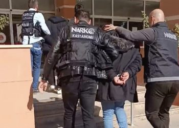 Polisten uyuşturucu operasyonu: 2 tutuklama