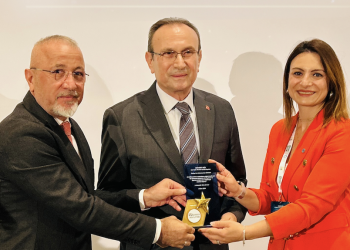 Reis Gıda, Güvenilir Ürün Zirvesi’nde “Türkiye’nin Kahramanları” Ödülüne Layık Görüldü