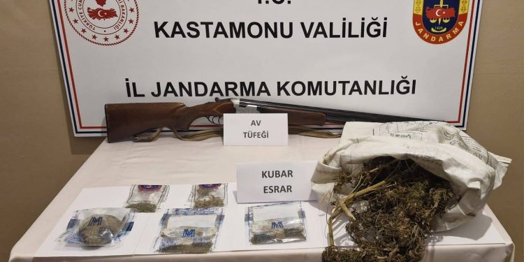 Jandarmadan uyuşturucu operasyonu
