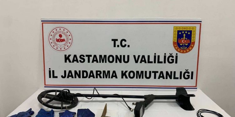 Definecilere suçüstü