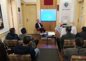 Kastamonu Türk Ocağı’nda Dîvânu Lugâti’t-Türk paneli düzenlendi