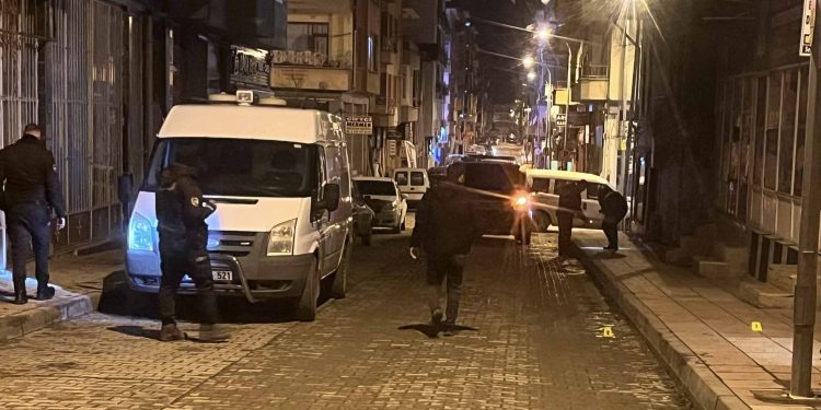 Bıçaklı kavga: 1 ağır yaralı