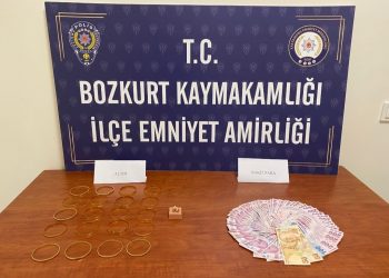 900 bin TL değerinde ziynet eşyası ve para çalan hırsız yakayı ele verdi