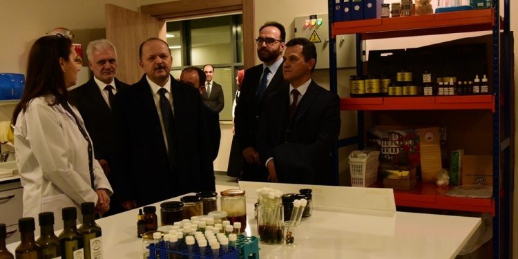 Vali Dallı Kastamonu Üniversitesi’ndeydi