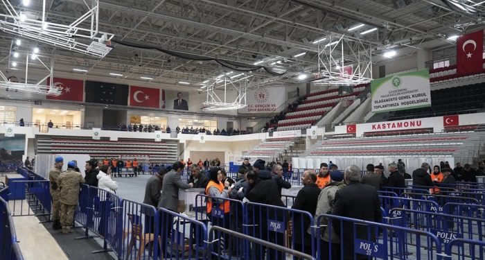 18 bin üyesi bulunan kooperatifin kongresinde oy kullanımına başlandı