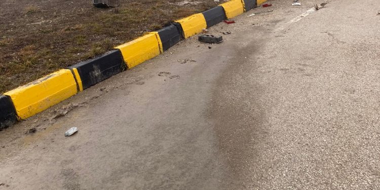 Otomobil çekiciyle çarpıştı: 4 yaralı