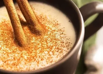 Kandilde salep ikramı