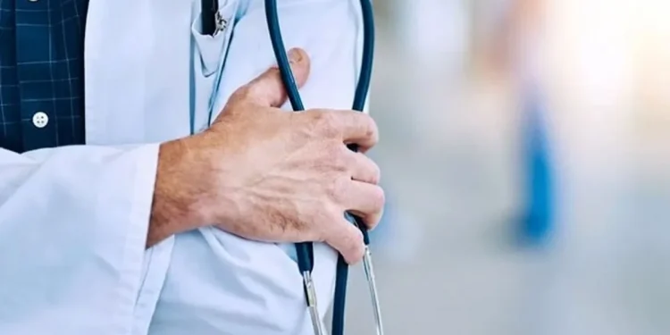 Aile hekimleri bir kez daha iş bırakıyor