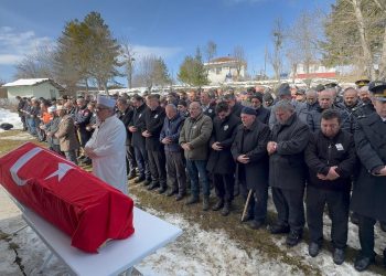 Şehit itfaiye eri Furkan Sayın gözyaşlarıyla uğurlandı
