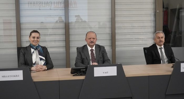 Vali Dallı: “Türk milleti aileyle kaimdir”