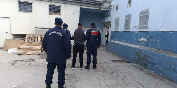 17 yıl hapis cezasıyla aranan şahıs yakalandı