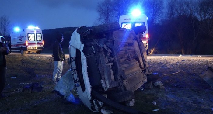 Bayram tatiline giden aile kaza yaptı: 5 yaralı