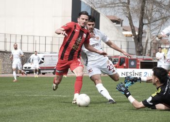 Ağır çekim beraberlik: 1-1